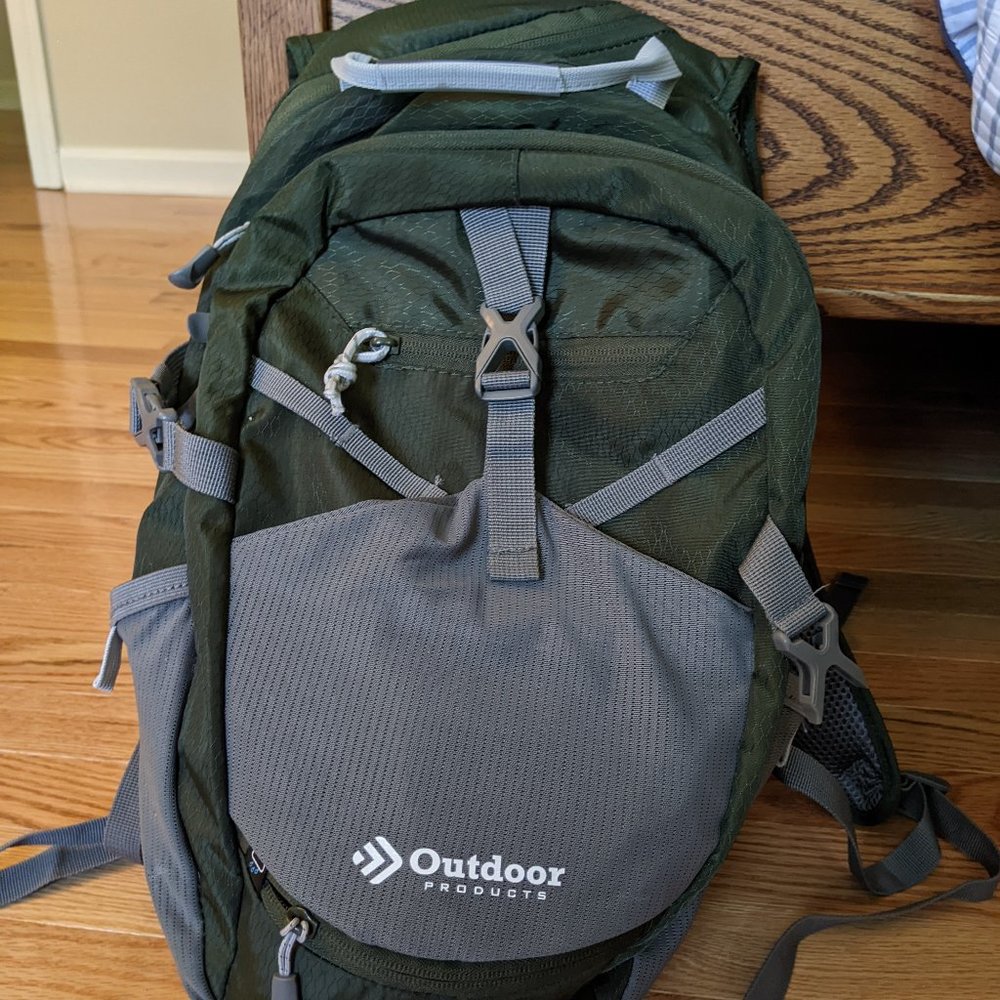 Outdoor Products Trailbreak 18 liter day pack